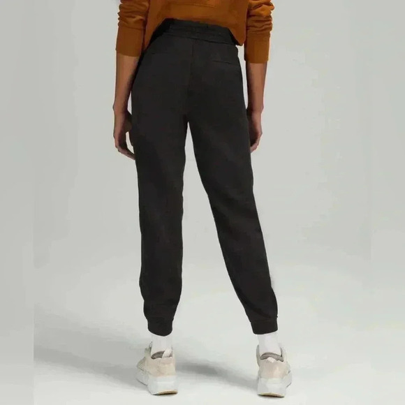 Lululemon Loungeful  High-Rise Jogger - Picture 3 of 5